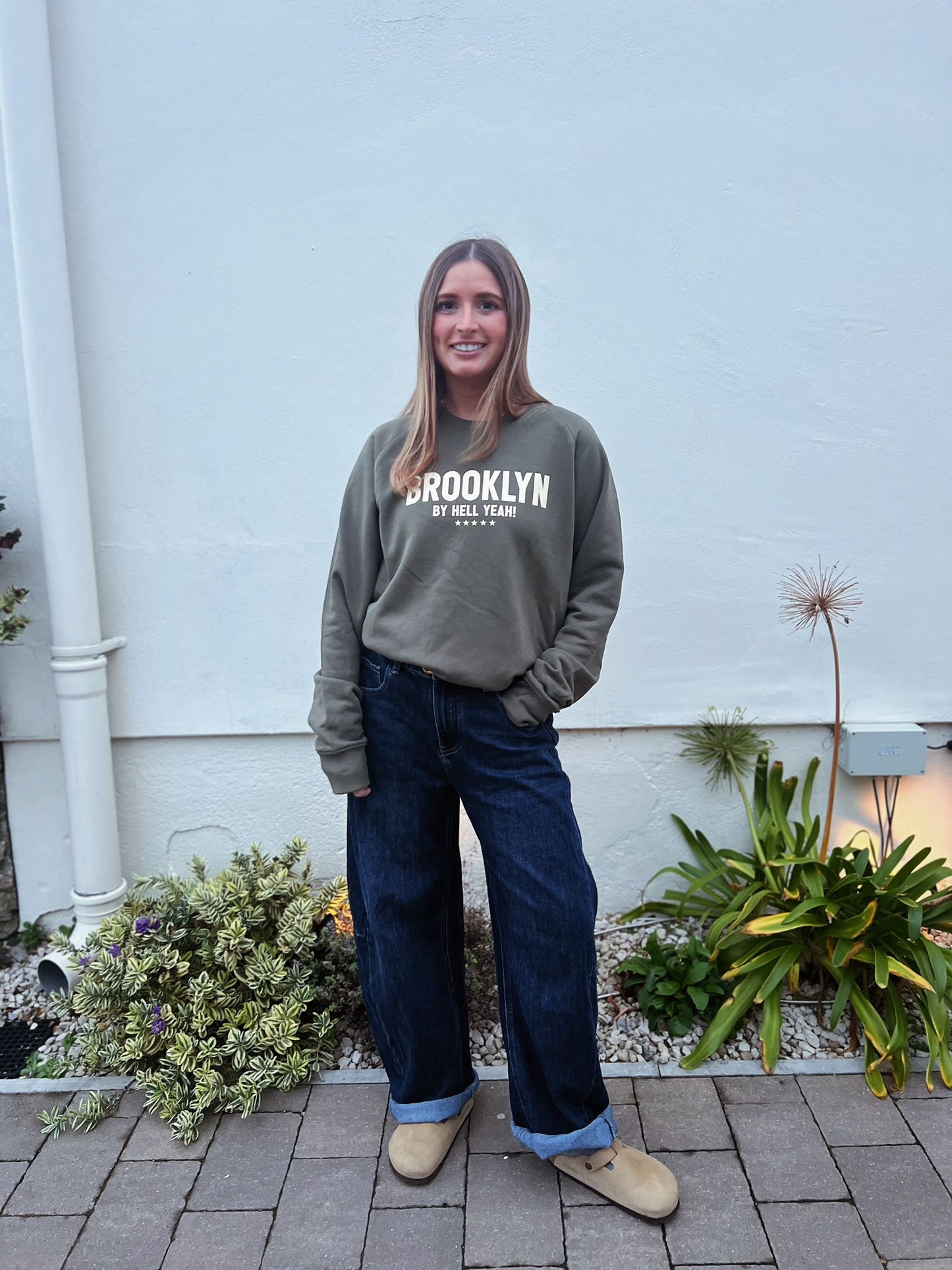 Brooklyn Logo Organic Cotton Sweatshirt in Vintage Olive Green