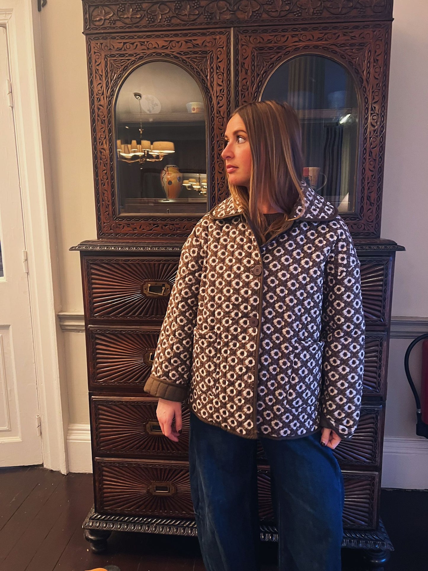 CHOCOLATE  PRINTED GEOMETRIC QUILTED JACKET